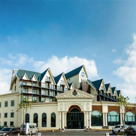 Blue Palace Hotel Jiading Екстер'єр фото